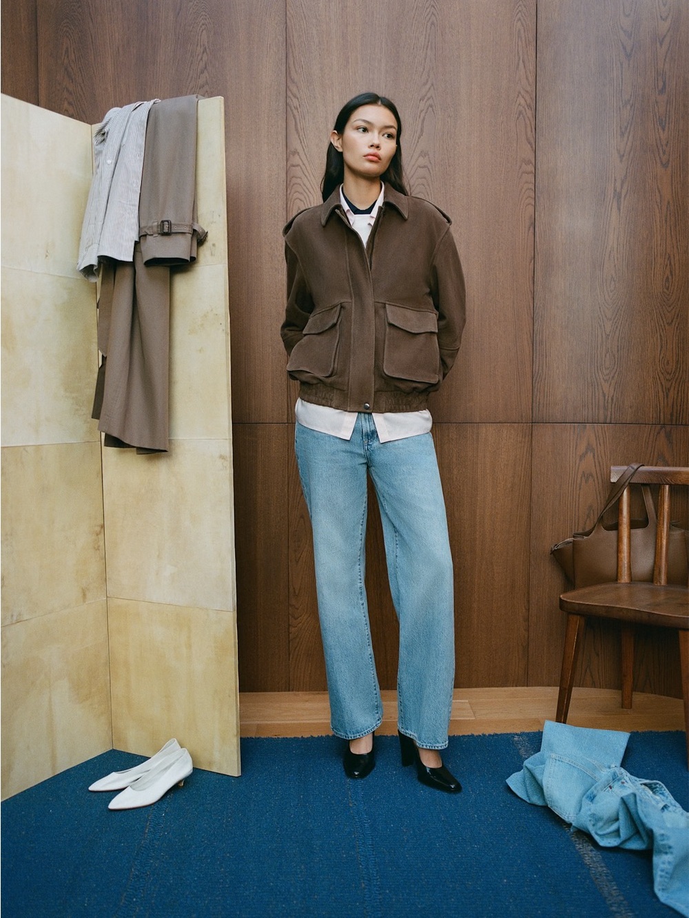 Aritzia Denim Forum The Farrah Hi-Rise Wide Jean - Picture 2 of 4